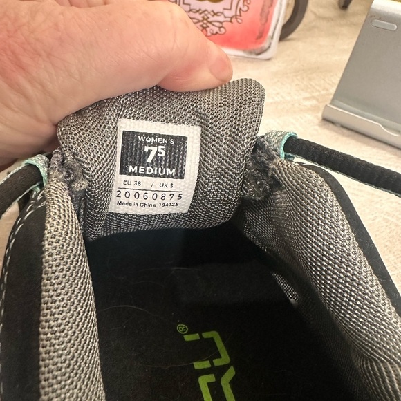 KURU Orthopedic Women's Black and Gray Hiking Shoes size 7.5 - Picture 5 of 6